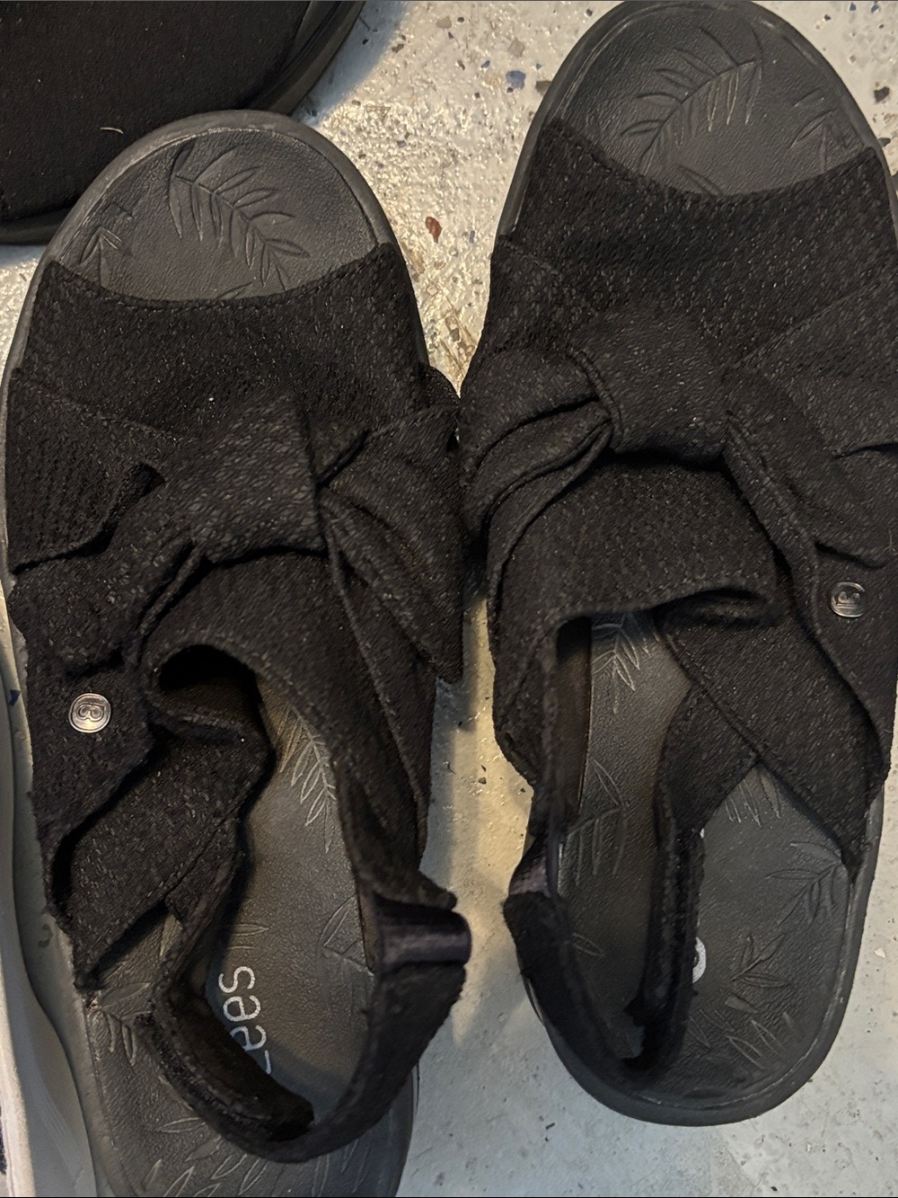 Bzees Women's Black Slip-Ons - Picture 3 of 6